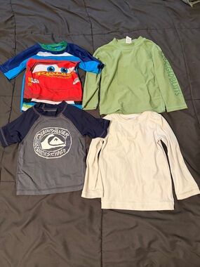 Bundle of 4 RashGuards Sz 2T